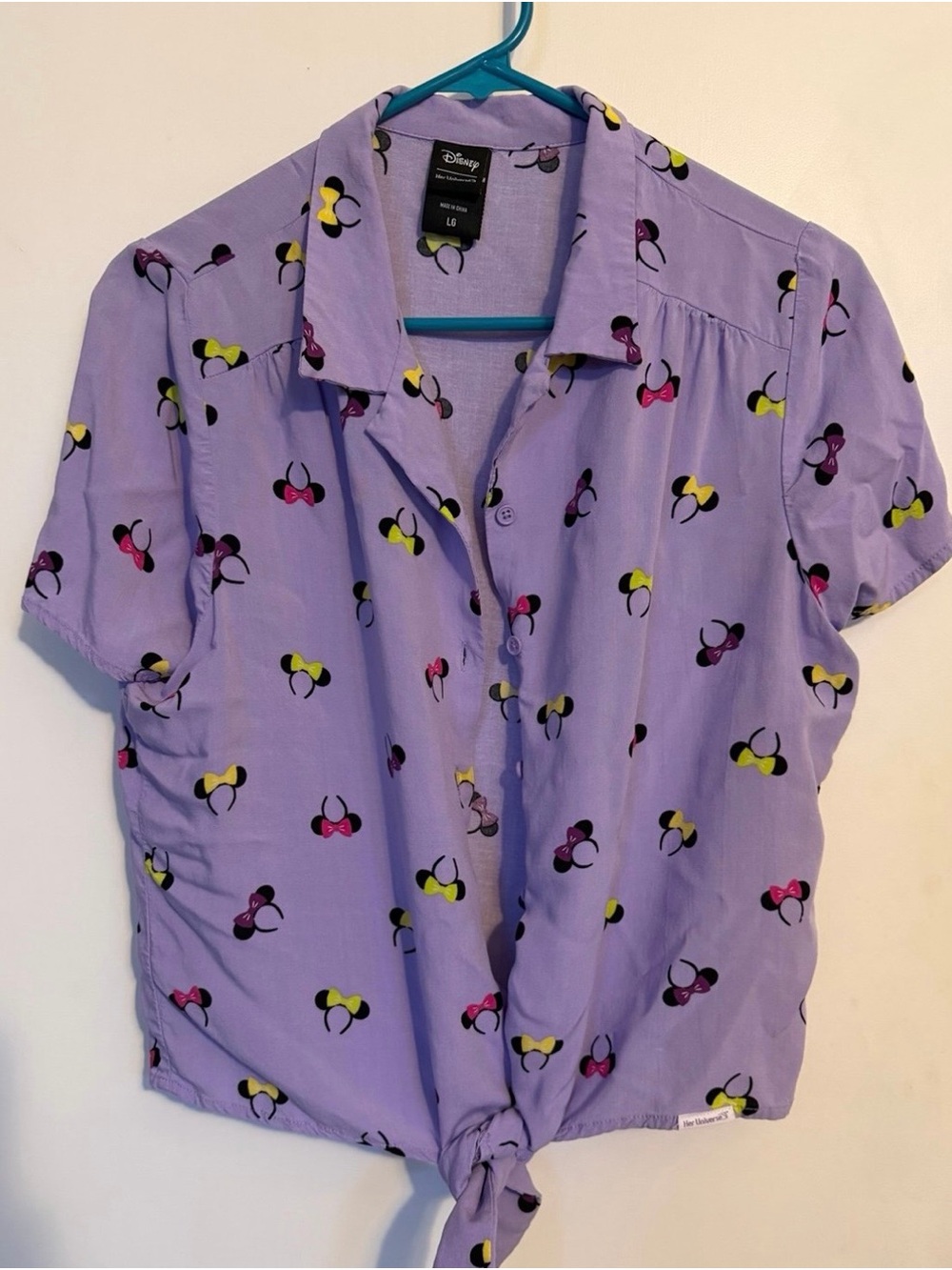Her Universe Lavender Button-Front Minnie Ear Print Shirt - L